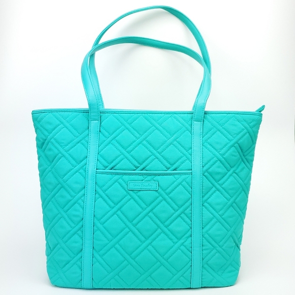 Vera Bradley Handbags - *RESERVED*🎉HP~5/31/22🎉 Vera Bradley Small Trimmed Vera Tote in Turquoise Sea